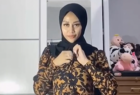 Miss Gavriena Jilbab Binor Nyoba Dildo Barunya